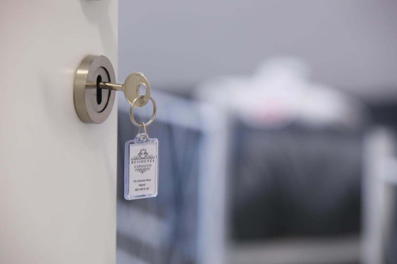 Residenza Esposito Economy Rooms เนเปิลส์ ภายนอก รูปภาพ
