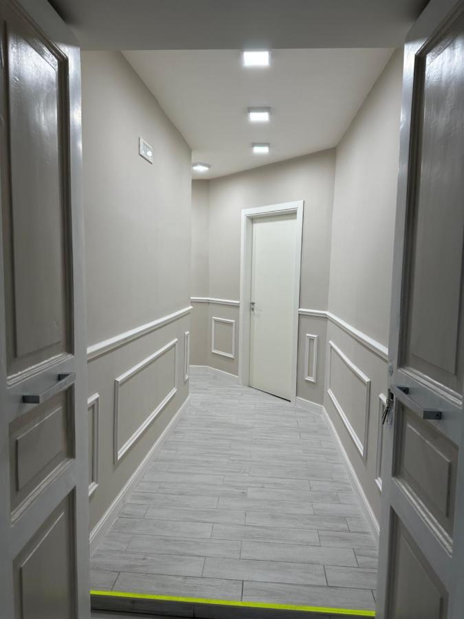 Residenza Esposito Economy Rooms เนเปิลส์ ภายนอก รูปภาพ